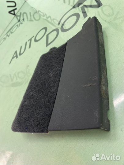 Накладка двери багажника Volkswagen Touareg 7L