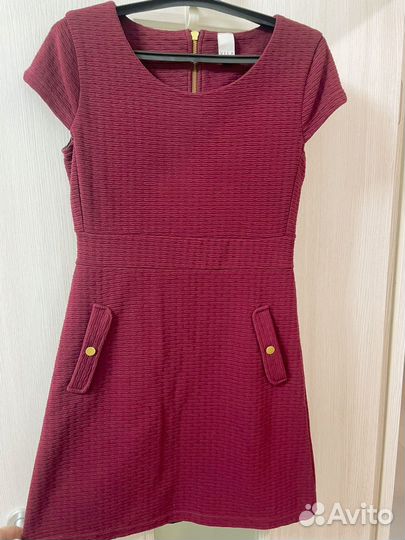 Платье красное 44-46рр