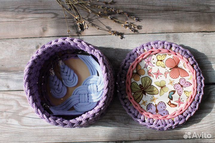 Корзинка для хранения из трикотажной пряжи и шнура