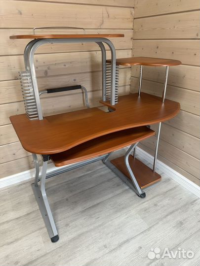 Компьютерный стол бу