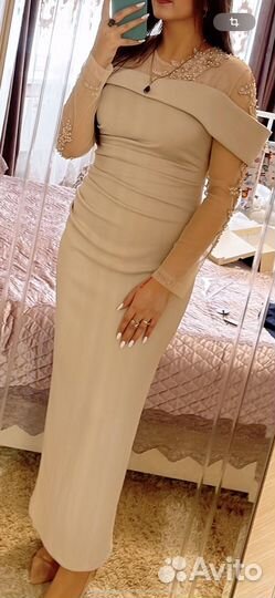 Платье женское вечернее 44.46