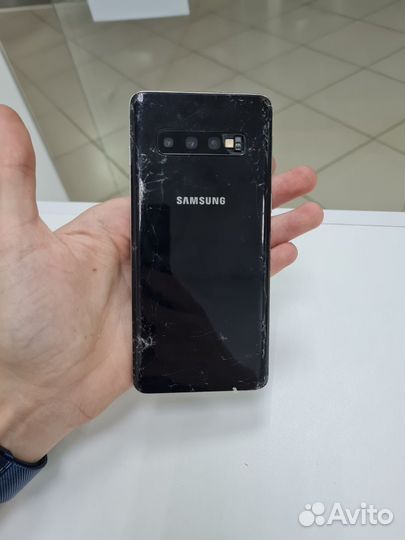 Samsung Galaxy S10, 8/128 ГБ