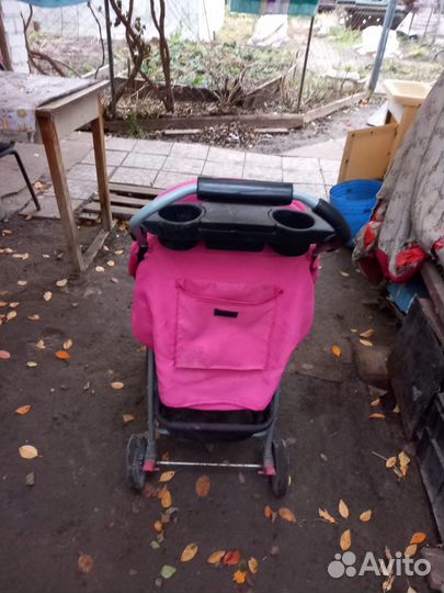 Прогулочная коляска