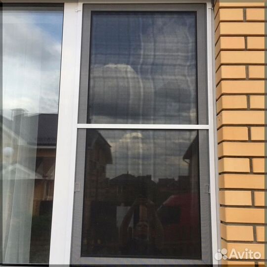 Оконная москитная сетка