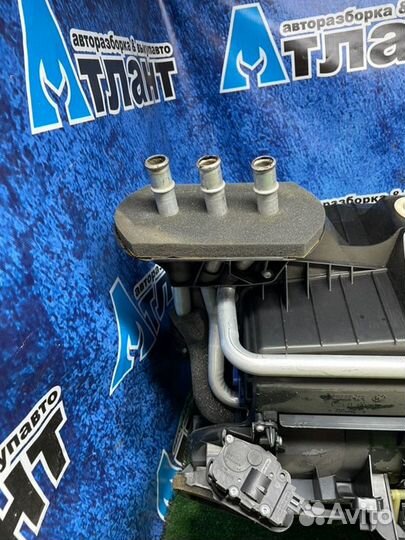 Корпус печки Bmw 7 F01 F02 N63 2010