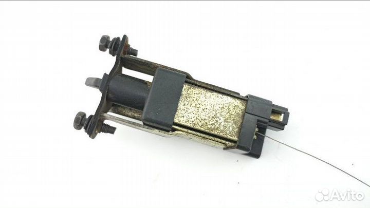 Активатор лючка бензобака Hyundai Sonata EF G6BA