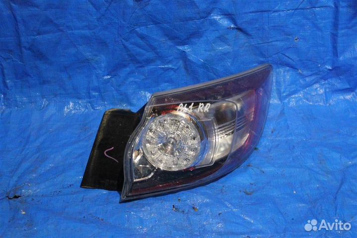 Фонарь наружный правый mazda 3