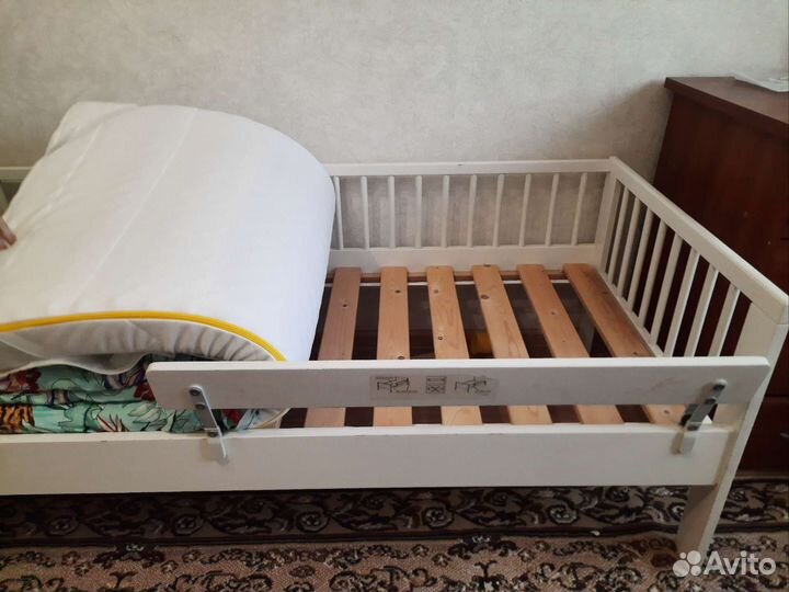 Детская кровать от 3 лет с бортиками