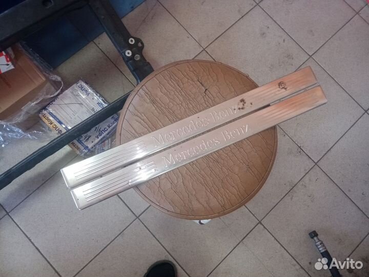 Накладка порога передняя Mercedes Benz E W212