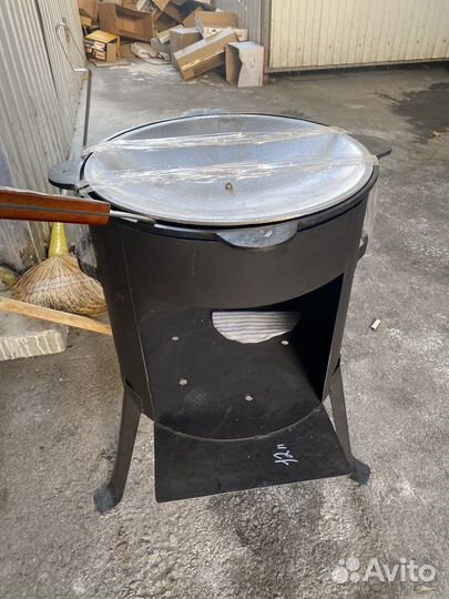 Казан чугунный с печкой