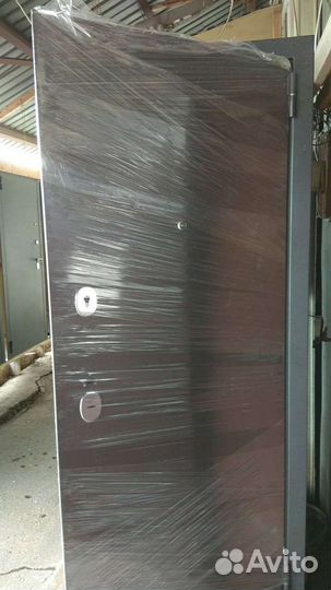 Двери входные 