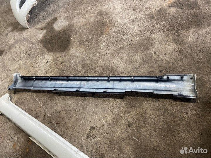 Накладка на порог левая Nissan Fuga Y50 VQ35DE