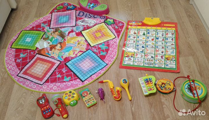 Игрушки (куклы, машинки, музыкальные, сумочки)