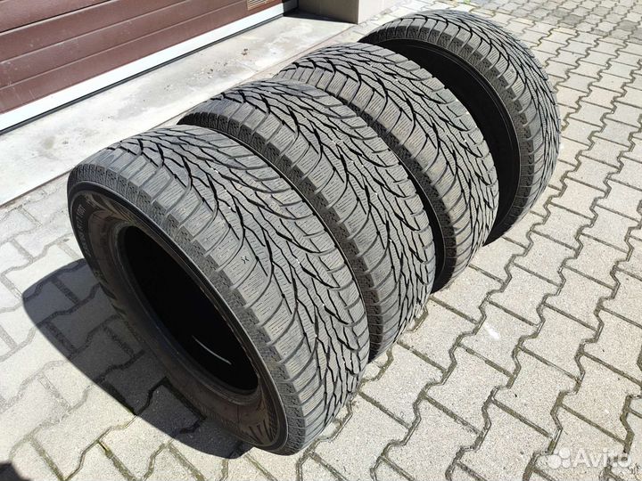 Kumho WinterCraft SUV Ice WS51 235/65 R17 108T