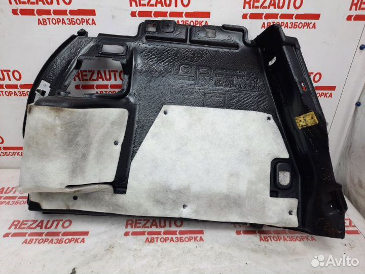 Обшивка багажника правая Mazda Mazda3 BL lfvd 2010