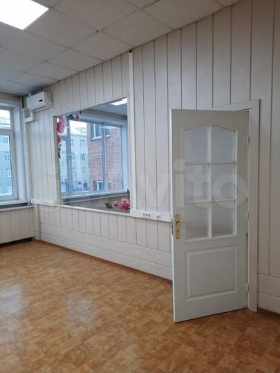 Офис.блок в бц на Красном, 2 этаж, 52 м2, метро