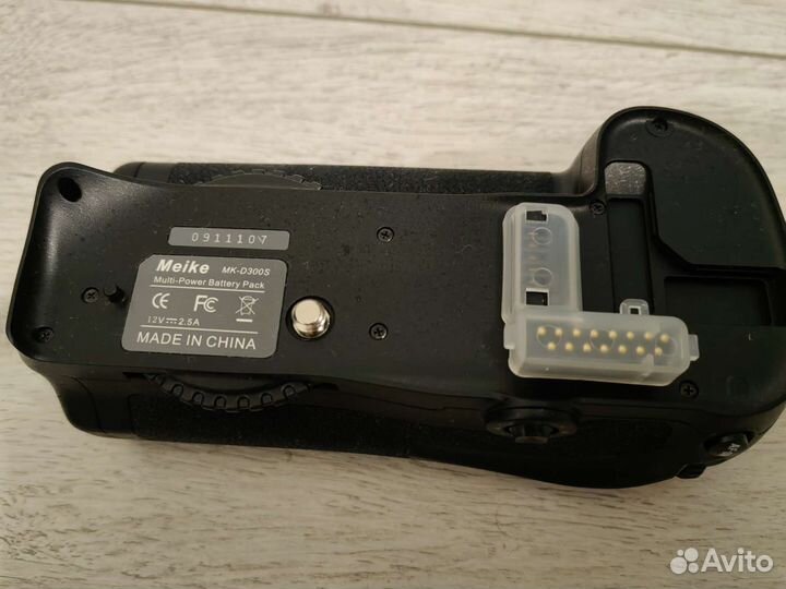 Батарейный блок Meike MK-D300s с BL-3 для Nikon
