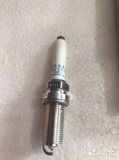 Свеча зажигания NGK 94833