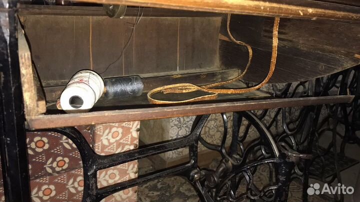 Станина,стол с швейной машиной пмз.Подольск