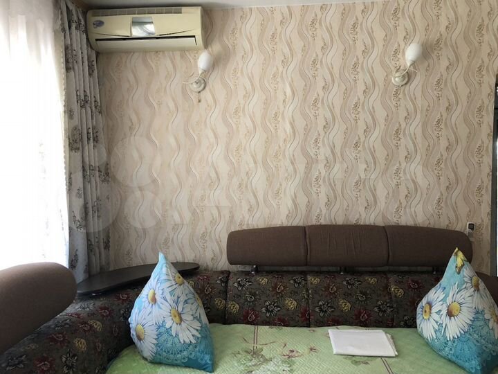 Дом 36 м² на участке 3 сот.