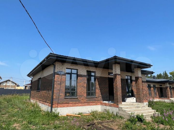 Коттедж 100 м² на участке 6 сот.