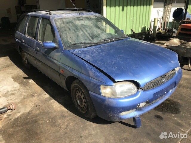 Разбор на запчасти Ford Escort
