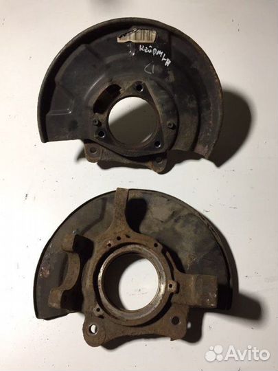 Кулак левый Ssangyong Kyron