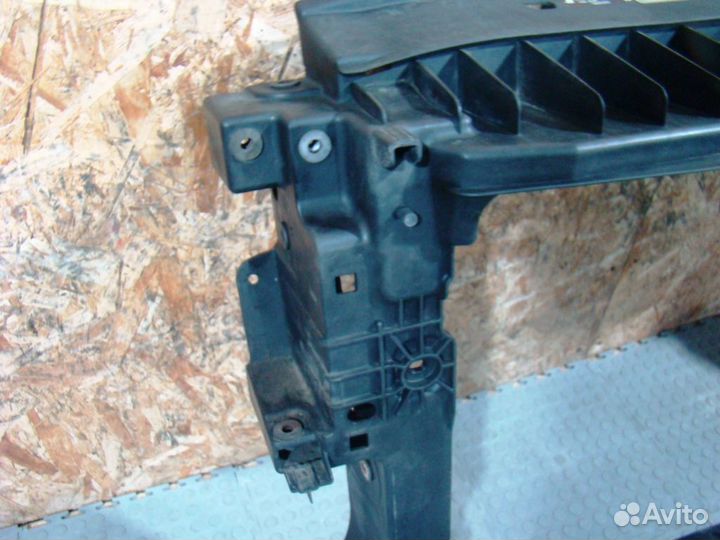 VW Tiguan 1 Панель передняя