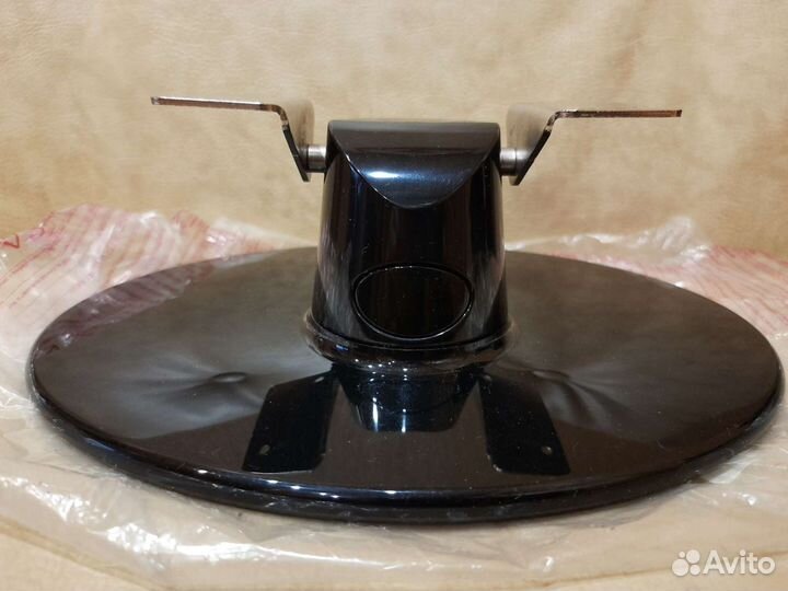 Наклонный подвес для телевизора