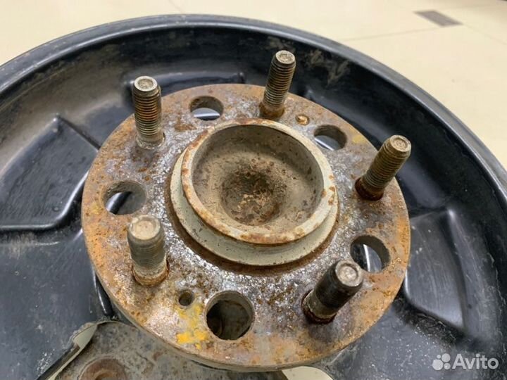 Кулак (цапфа, ступица) задний левый Kia Optima TF