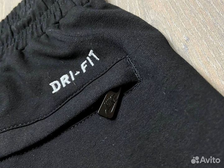 Штаны Nike