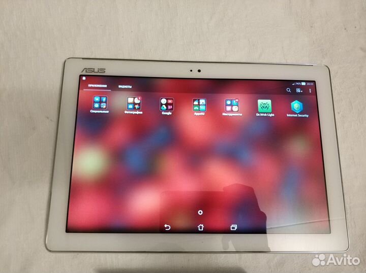 Asus ZenPad 10 планшет с док-станцией