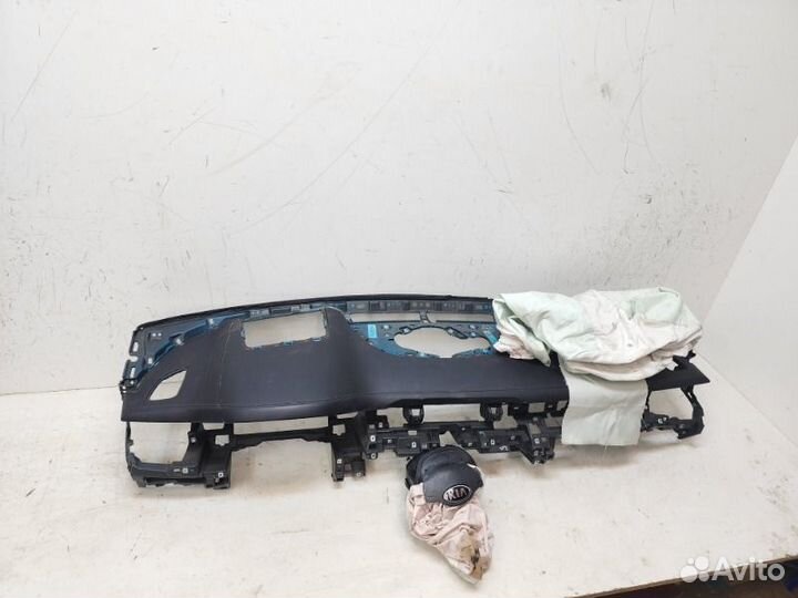 Торпедо переднее Kia K900 2019