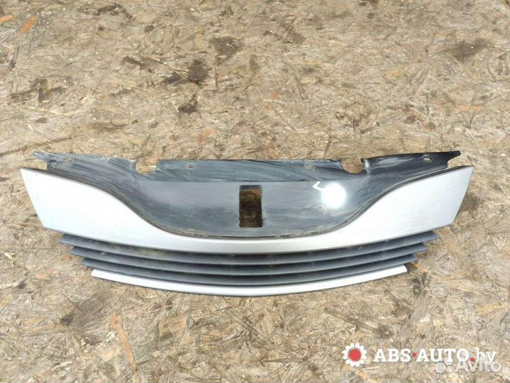 Решетка радиатора Renault Laguna 2 рест. 2005