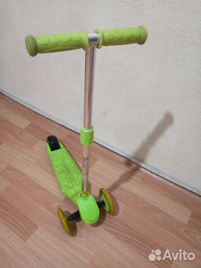 Продам детские самокаты