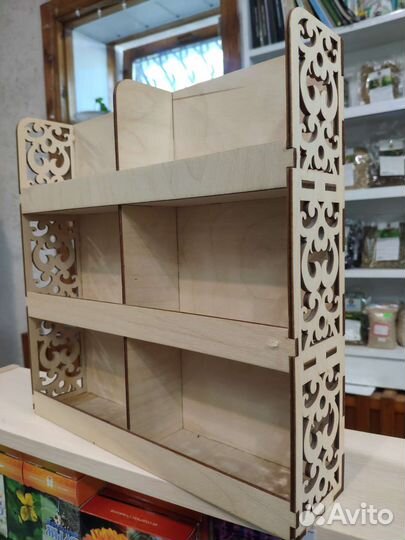 Полка деревянная