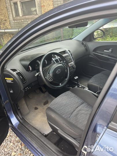 Kia Ceed 1.6 МТ, 2008, 293 300 км