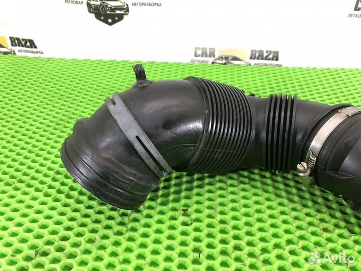 Патрубок воздушного фильтра 2.0 CRL TDI турбо дизе