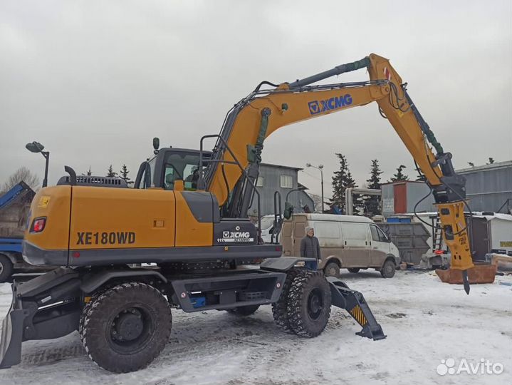 Колёсный экскаватор XCMG XE150WD, 2023