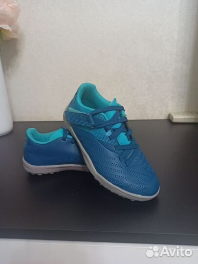 Детские футбольные бутсы 28 размер Decathlon