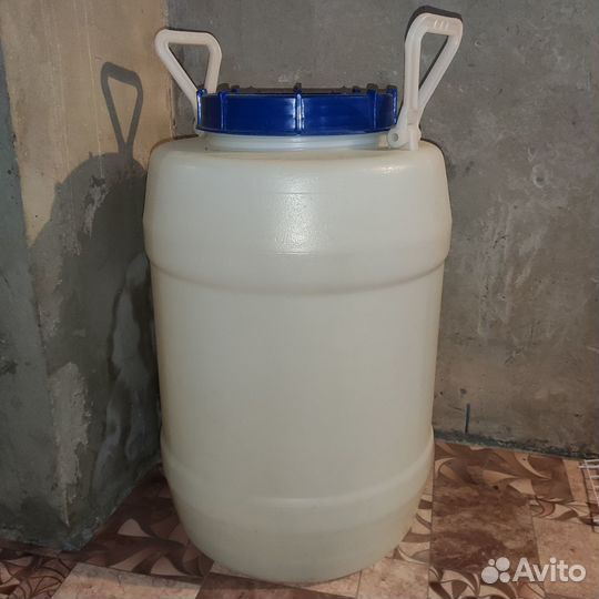 Большая пищевая бочка 60 литров. Пластик