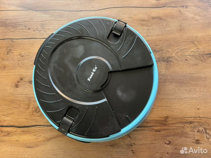 Автоматическая кормушка для кошек и собак