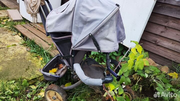 Трехколесный велосипед с ручкой