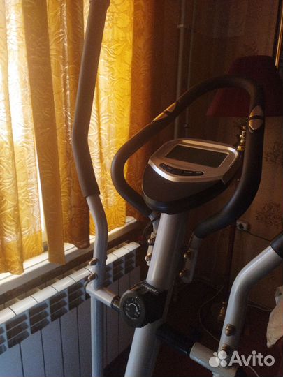 Тренажер орбитрек