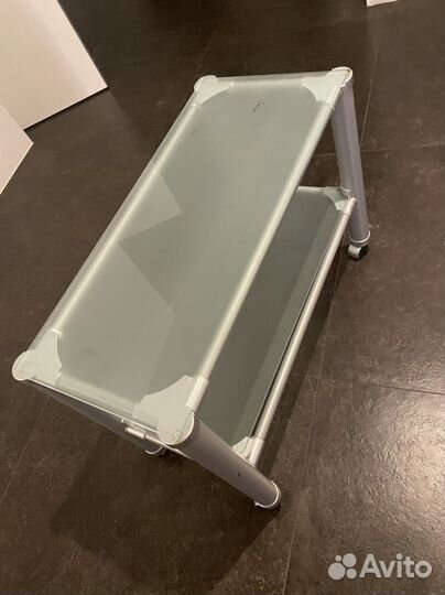 Полка для телевизора