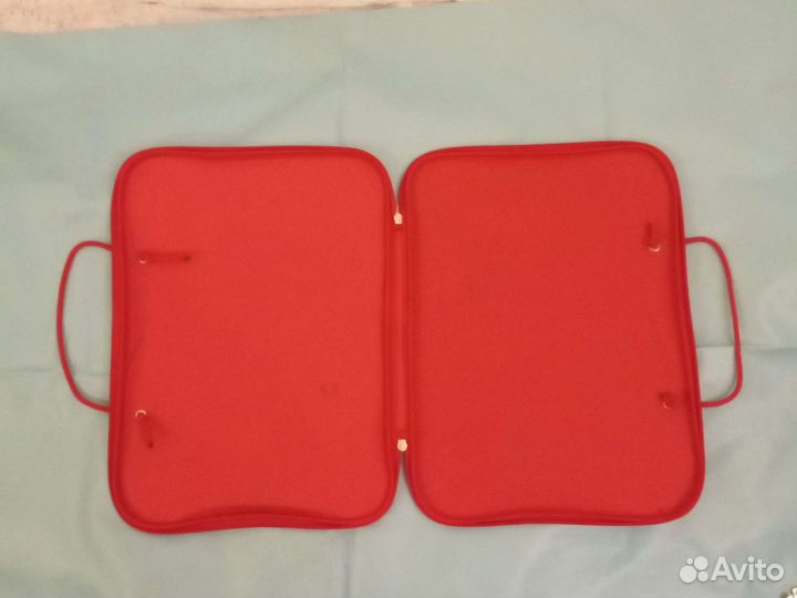 Сумка для планшета / нетбука. Размер 33*25*1,5см