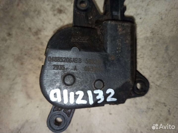 04885206AB Chrysler Моторчик заслонки отопителя