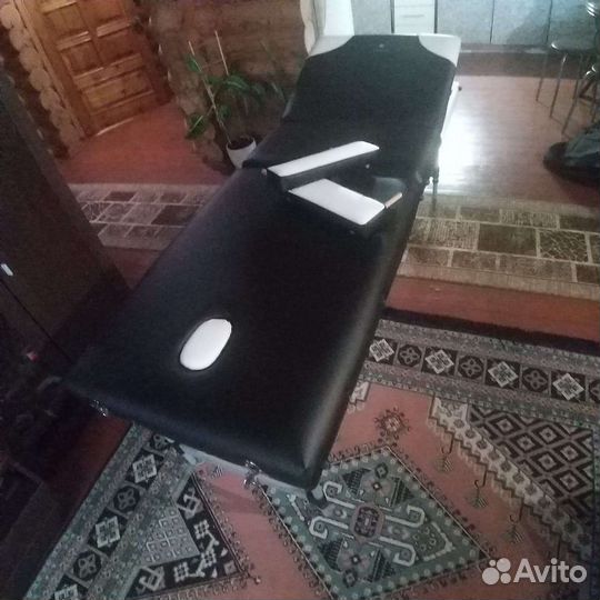 Массажный стол