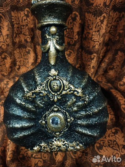 Бутылка декоративная стеклянная в подарок