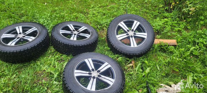 Toyo Open Country I/T 215/65 R16 98T